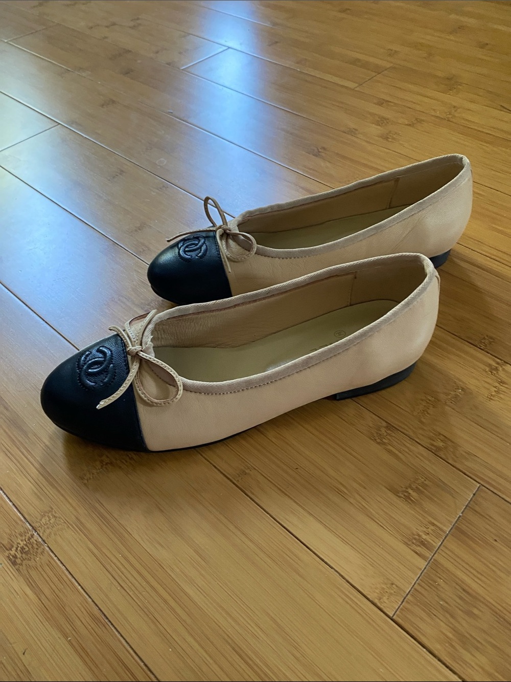 Chanel like ballet flats PLEASE Read